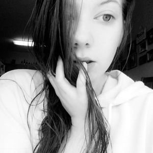 Meet your Posher, Cally